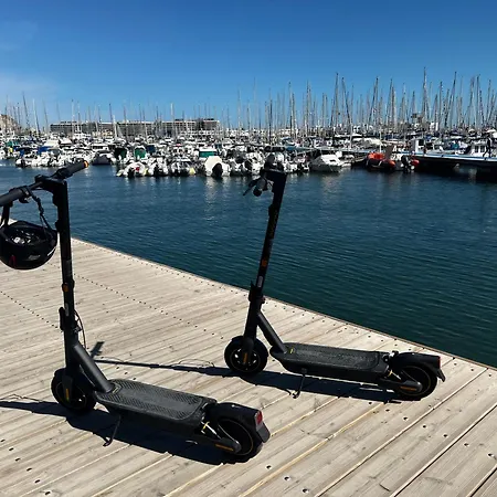 Pepper-gold - Port Area -free Towels - Bed For 8 Peoples 55 And 65 M2