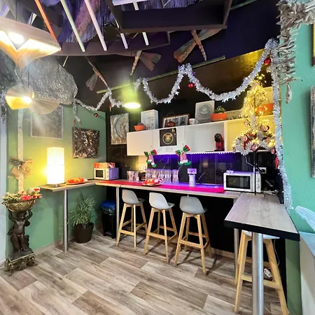 Pepper-gold - Port Area -free Towels - Bed For 8 Peoples 55 And 65 M2 Хостел *