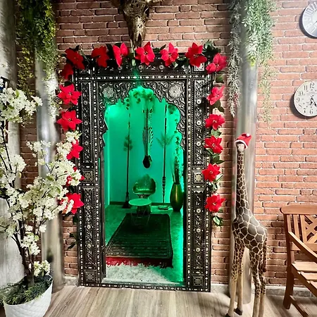 Хостел Pepper-gold - Port Area -free Towels - Bed For 8 Peoples 55 And 65 M2 *