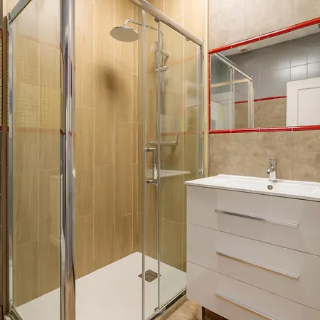 Pepper-gold - Port Area -free Towels - Bed For 8 Peoples 55 And 65 M2 Аликанте