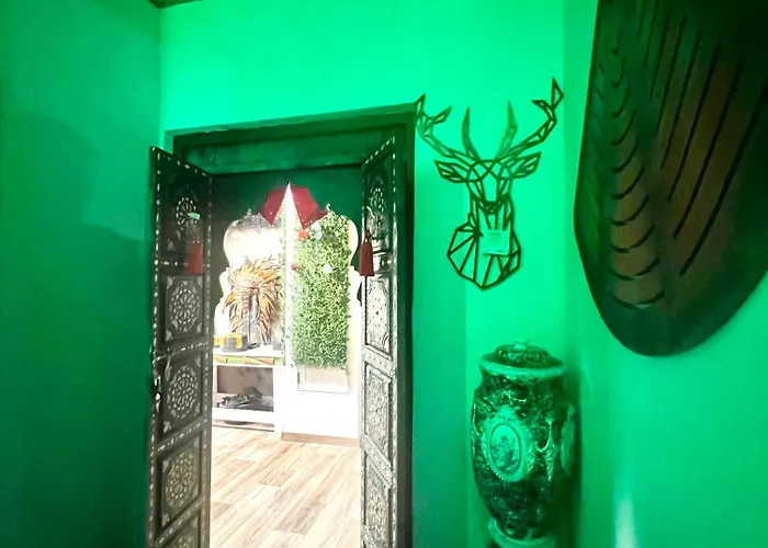 Pepper-gold -step-free Entrance -car- Free Space-no Nois-3 Minutes From Port -bed 8 Guest 55 M2 And 8 Guest 65 M2 * 알리칸테