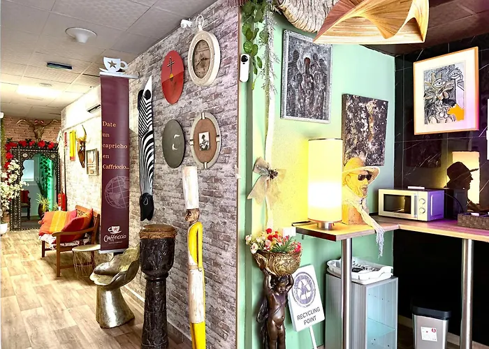 Pepper-gold -step-free Entrance -car- Free Space-no Nois-3 Minutes From Port -bed 8 Guest 55 M2 And 8 Guest 65 M2